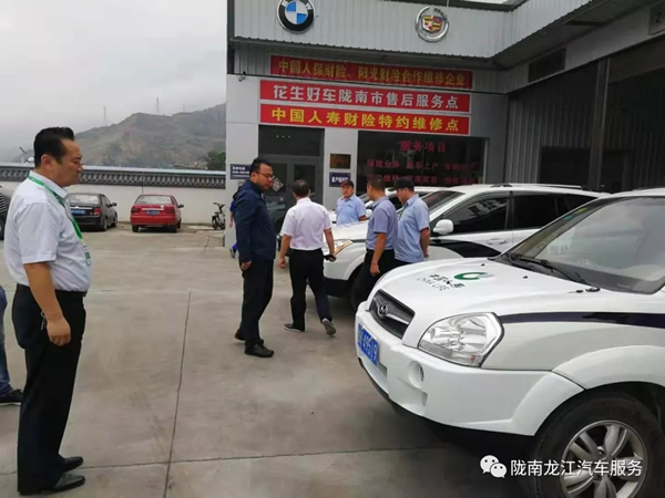 金錘鈑金，銀槍噴漆！龍江汽修值得信賴！