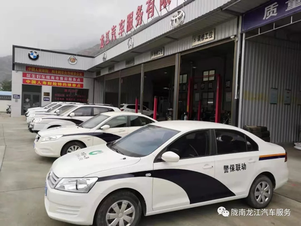 金錘鈑金，銀槍噴漆！龍江汽修值得信賴！